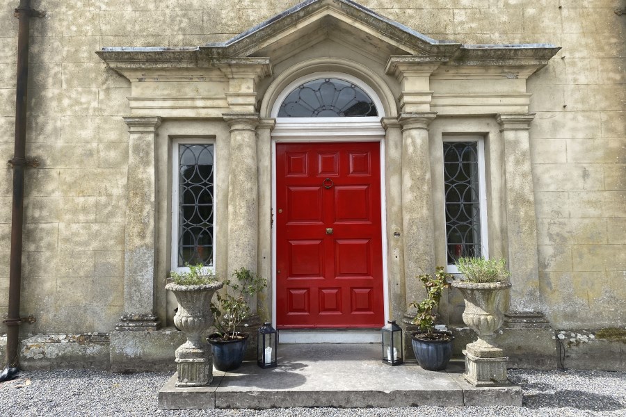 Front-door-step.longford.ie null